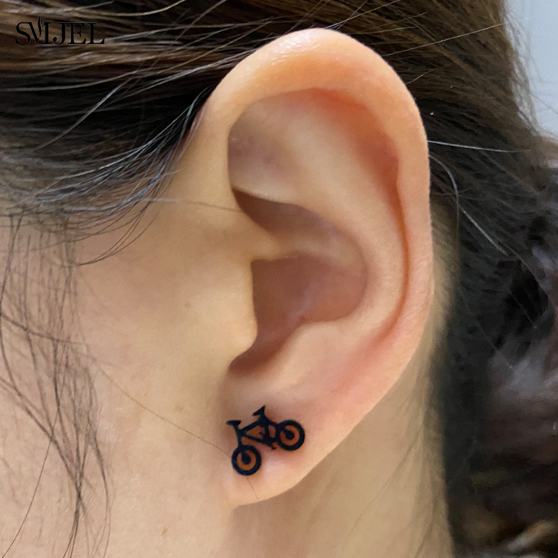SMJEL-pendientes pequeños negros para bicicleta para hombre y mujer, joyería para Piercing en la oreja de acero inoxidable, aretes deportivos para Fitness,