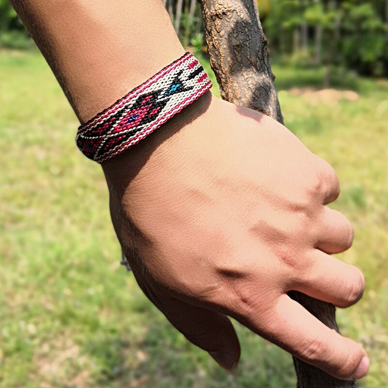 ABL102 (1), 1.7 Cm Breed Etnische Folk Rood Katoen Armband Retro Handgemaakte Koord Borduren Hippie Vriendschap Wrap Armbanden Unisex