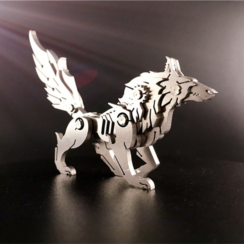 Modern Abstract Metal Wolf Statue Ornaments Home Decoration Accessories Geometric Metal Wolf Sculpture