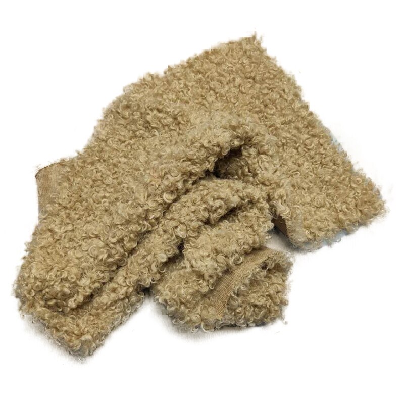 Schapenwol met krullen, geweven imitatiebont, geitenhaar, flanellen bontstof, pluche stof, poppenachtergrondstof, tapijtstof