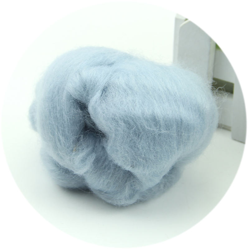 P82C Wool Corriedale Needlefelting Top Roving Dyed Spinning Wet Felting Fiber
