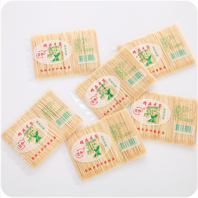 200PCS/Bag Bamboo Toothpick Bamboo Sticks Products Round Wooden Toothpicks Naturally Decomposable Eco Friendly Family Tools