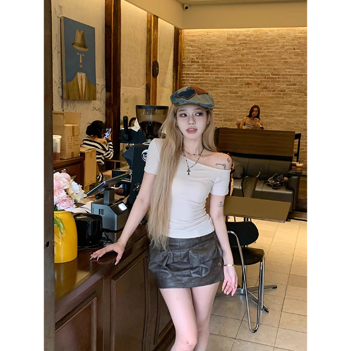 Slanted Collar Off Shoulder Short Sleeved T-shirt for Women Summer Slim Fit Spice Girl Streetwear Chic Y2k Top: XL / Beige