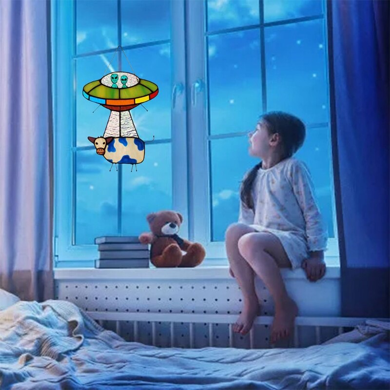 Malowane UFO wisiorek krowa witraż Suncatcher płyta okienny kreatywne drzwi wiszące ogród dekoracji wnętrz Y1QB