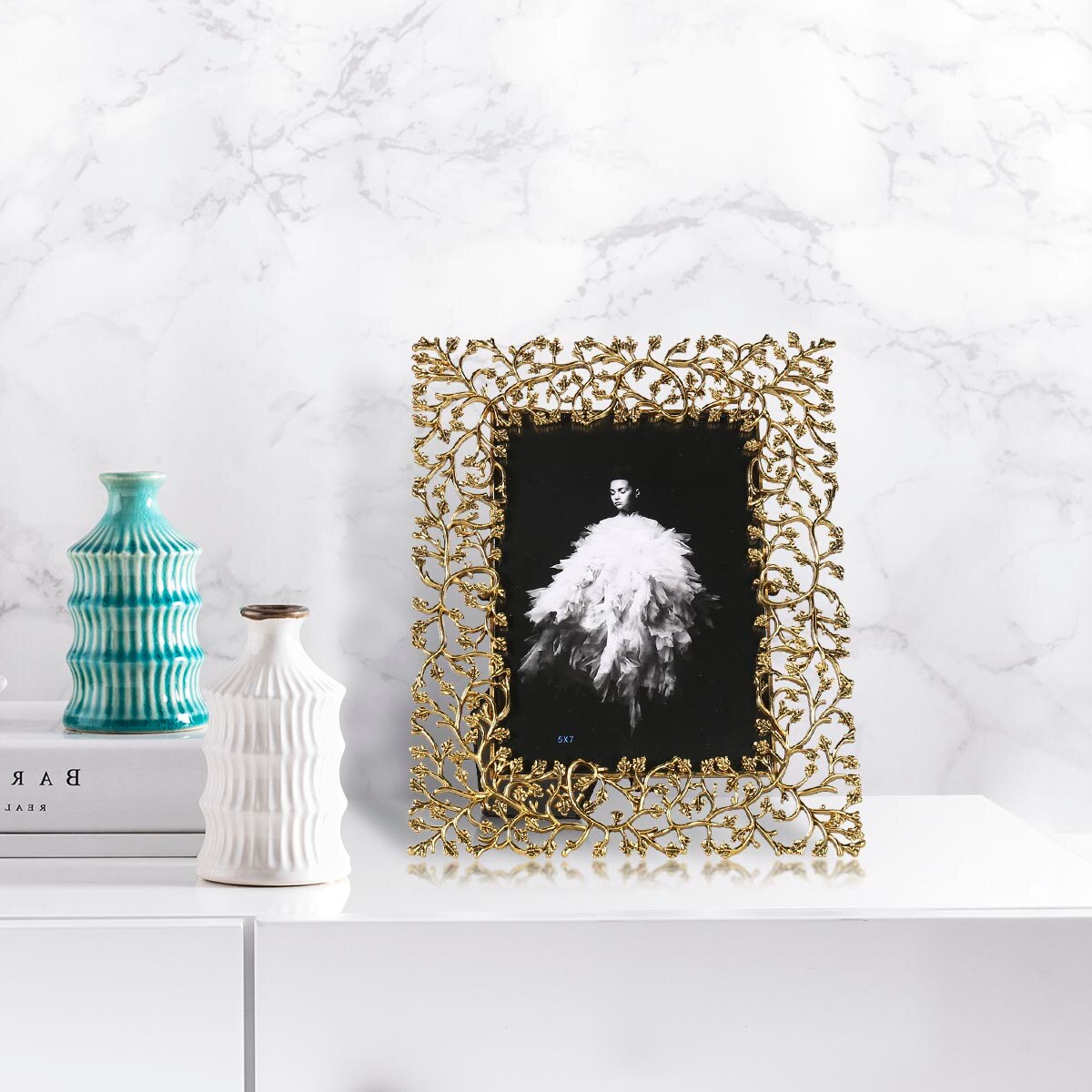 Aluminum Alloy Photo Frame Metal Picture Frame Tabletop Decorative Photo Frame Real Clear Glass Front Cover