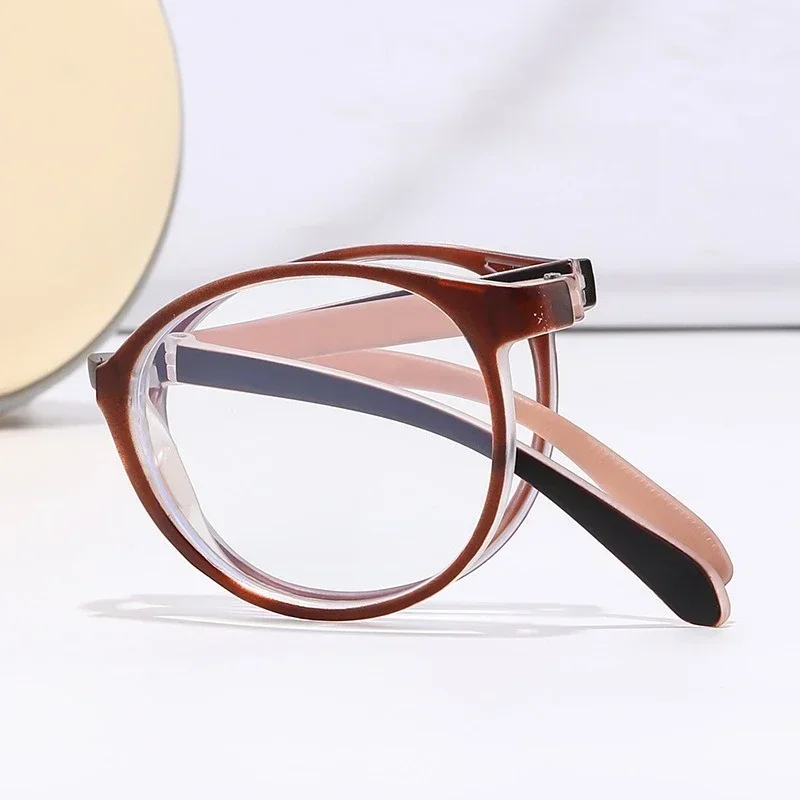 Outdoor Portable Folding Reading Glasses for Men Women Ultralight Round Frame Far Sight Eyewear Ladies Retro Presbyopic Glasses: Tawny / +300
