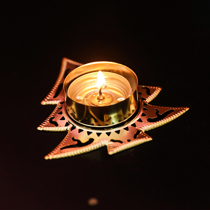 Goldener, bezaubernder, ausgehöhlter Stern-Kerzenhalter, Weihnachtsbaum, Metall-Kerzenständer, Candlelight-Dinner, Weihnachtsatmosphäre, Dekoration: Silber