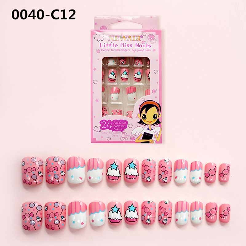 Boîte de faux-ongles courts à pression pour enfants, couverture complète, style différent avec un motif, 24 pièces/boîte, avec colle: style1