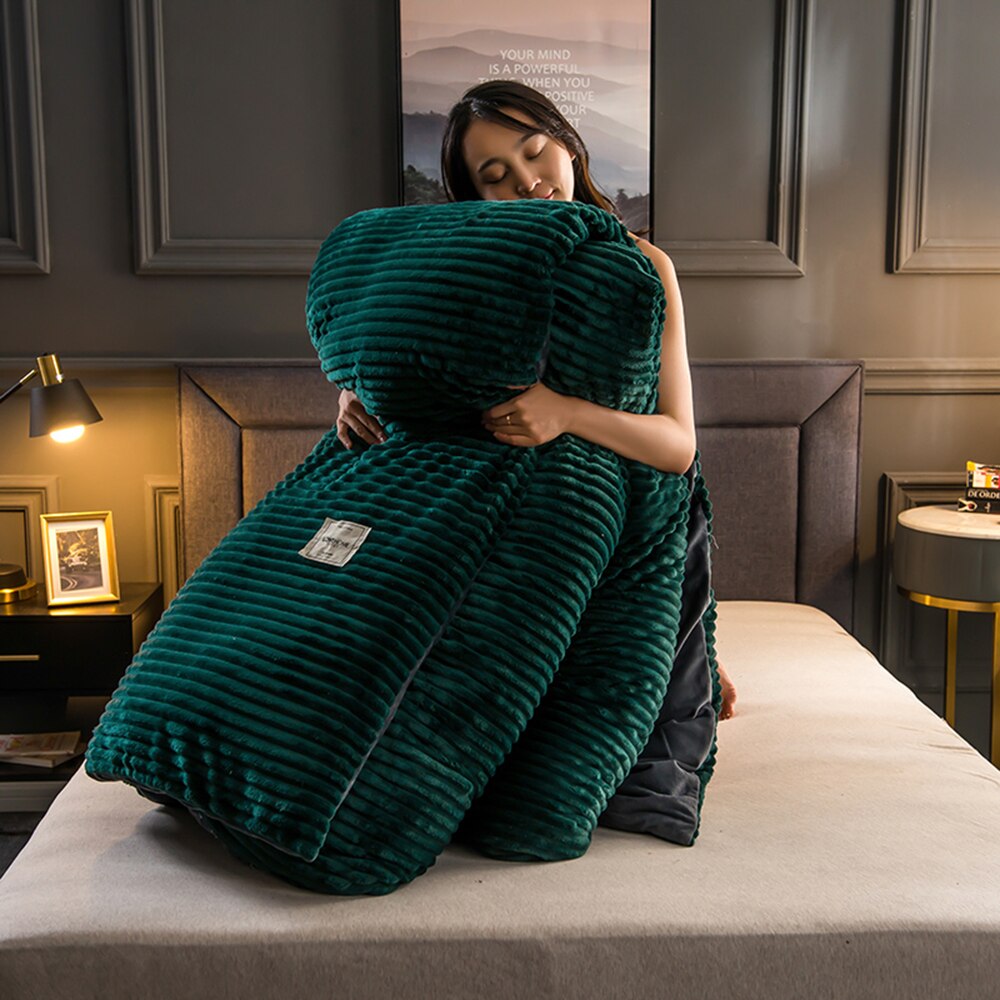 Winter Zachte Warme Rood Geel Coral Fluwelen Quilt Bed Cover Een Stuk Flanel Verdikking Warm Dekbed Beddengoed Cover