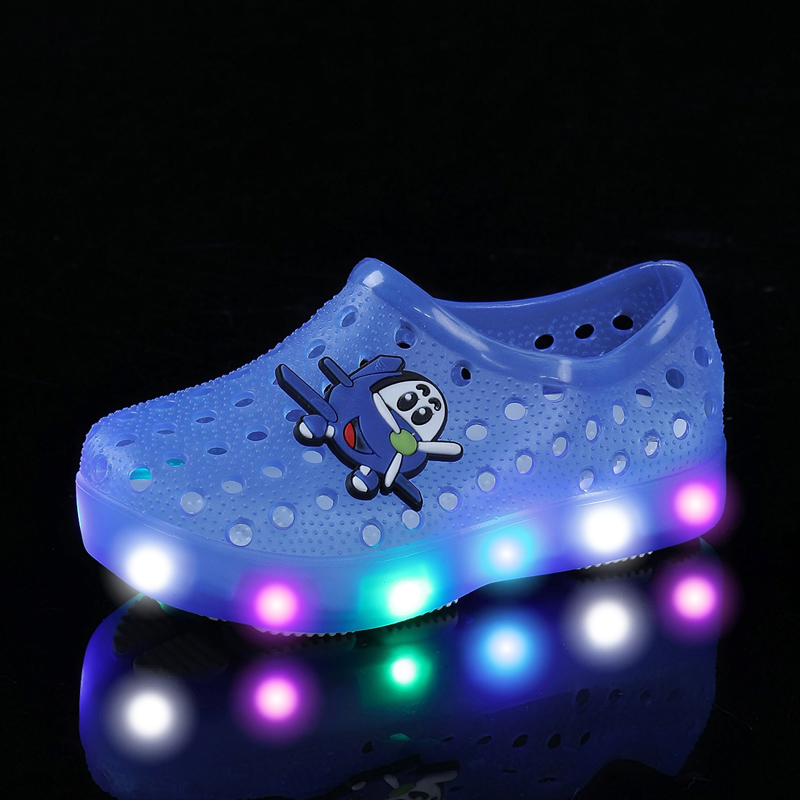 estilo, sandalias deportivas de playa para niños y niñas, zapatos de verano para niños con luz LED, sandalias con agujeros, zapatillas de deporte de de para niños en 4 colores: Marfíl / 19