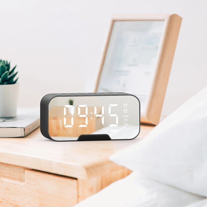 B126 Bluetooth 5.0 Speaker Wekker Nachtlampje Meerdere Speelmodi Led Display 360 ° Surround Stereo Geluid 1800Mah batterij