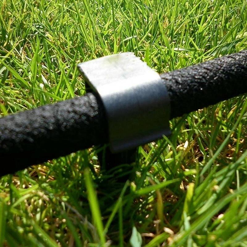 20pcs 16mm Irrigation Tubing Stakes Irrigation Drip Support Hold Ground Stakes Pegs Stakes Kit for Garden Patio Lawn Flower Bed