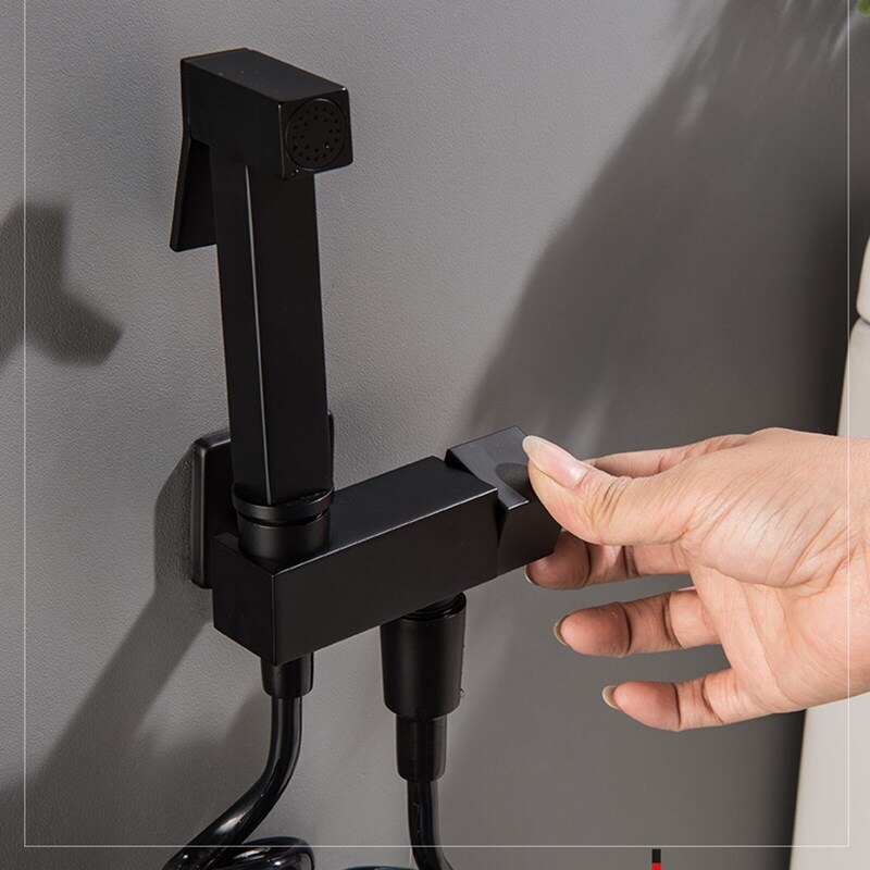 Black Bidet Faucet Wall Mounted Cold Water Faucet Single Handle Brass Bidet Sprayer Head Single Hole Valve 150cm Shower Hose