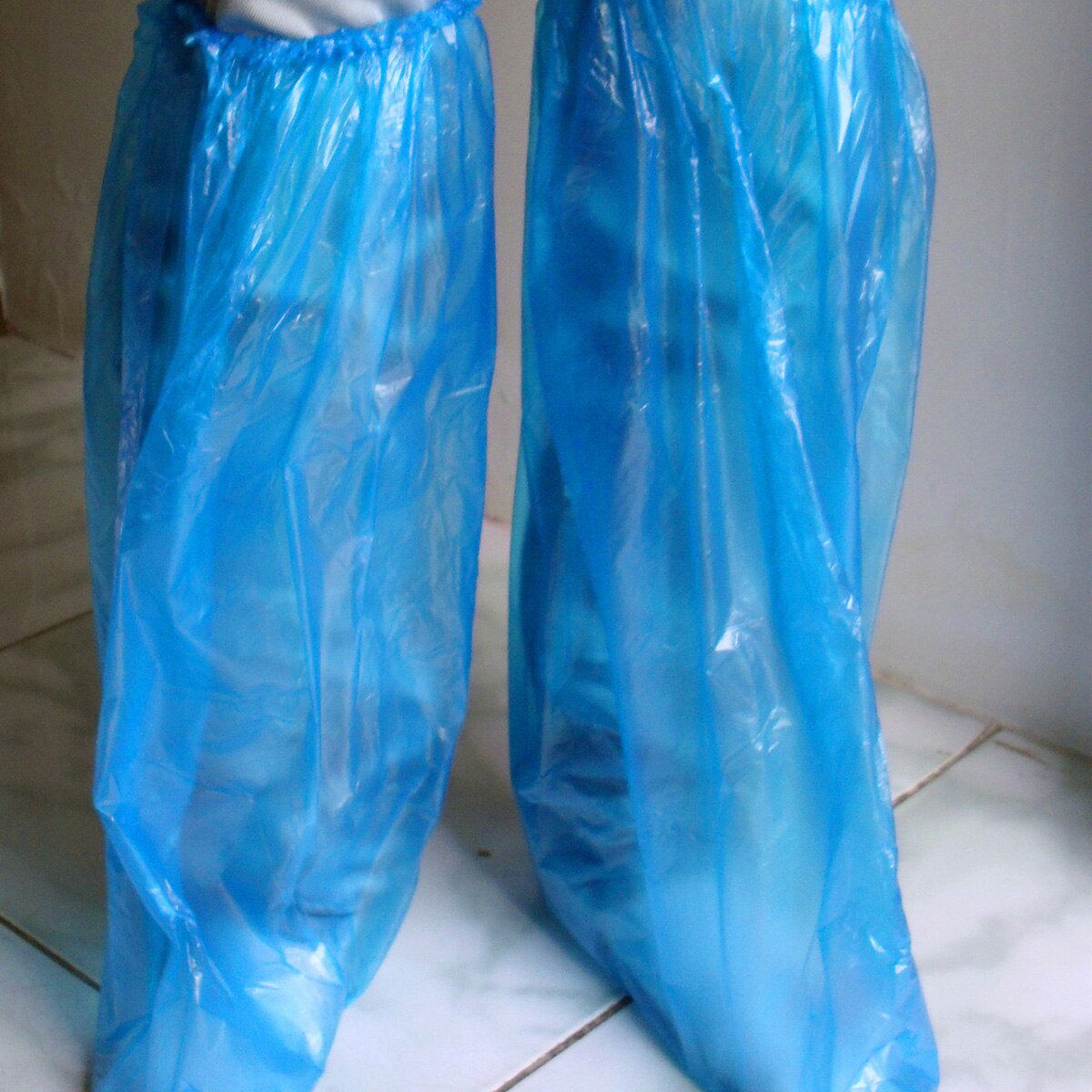 1 Pair Disposable Shoe Covers PE Waterproof Overshoes Rainproof Long Tube Protective Shoe Covers
