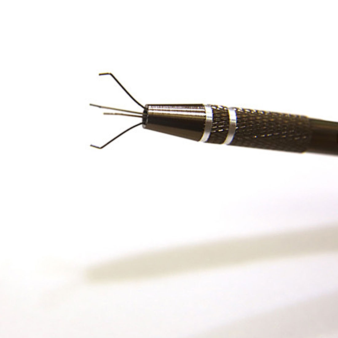 1pcs Precision Parts Grabber IC Chip Components Catcher Clamping Clip Pick Up Tools Four Claw Desigin Repair Tool Hand Tool