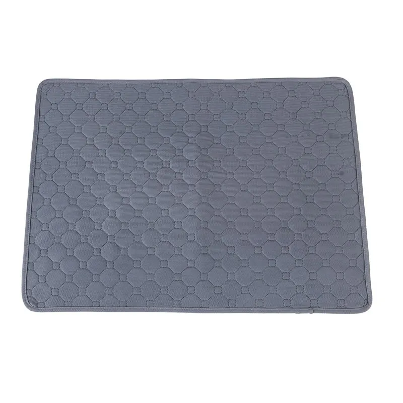 Forro de jaula de conejillo de indias para mascotas pequeñas, alfombrilla de cama antideslizante impermeable, almohadilla altamente absorbente para orinar, accesorios para hámsteres: M / Marrón oscuro