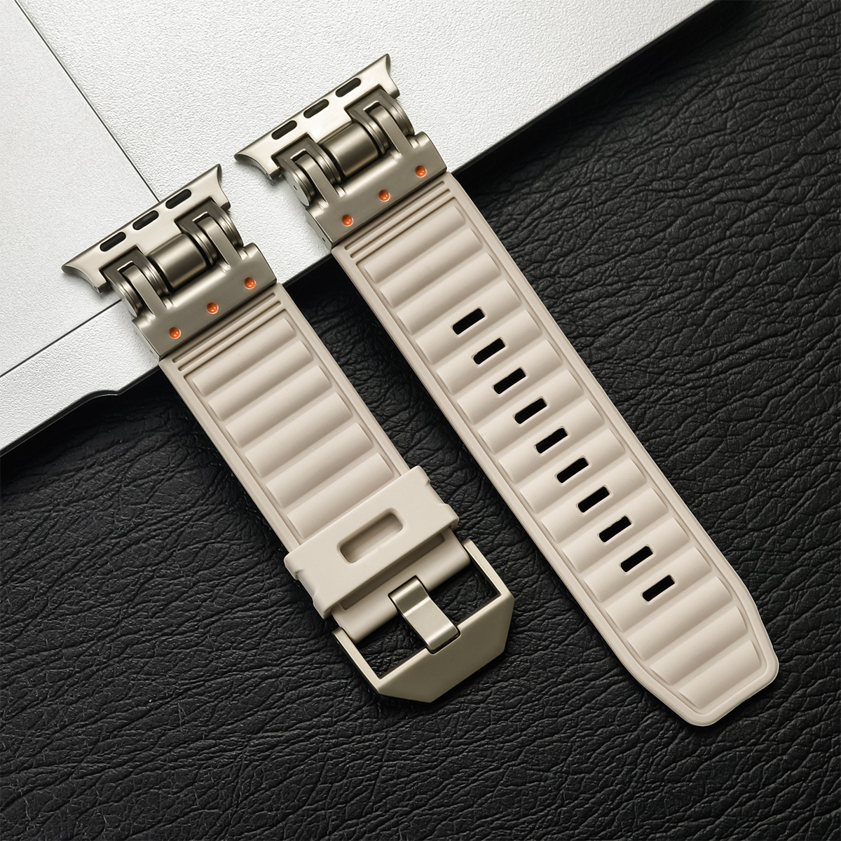 Sports silikone rem til apple watch ultra 2 49mm 45mm 44mm 42mm blød gummirem til iwatch serie 9 8 7 6 5 4 se herrearmbånd: Klar