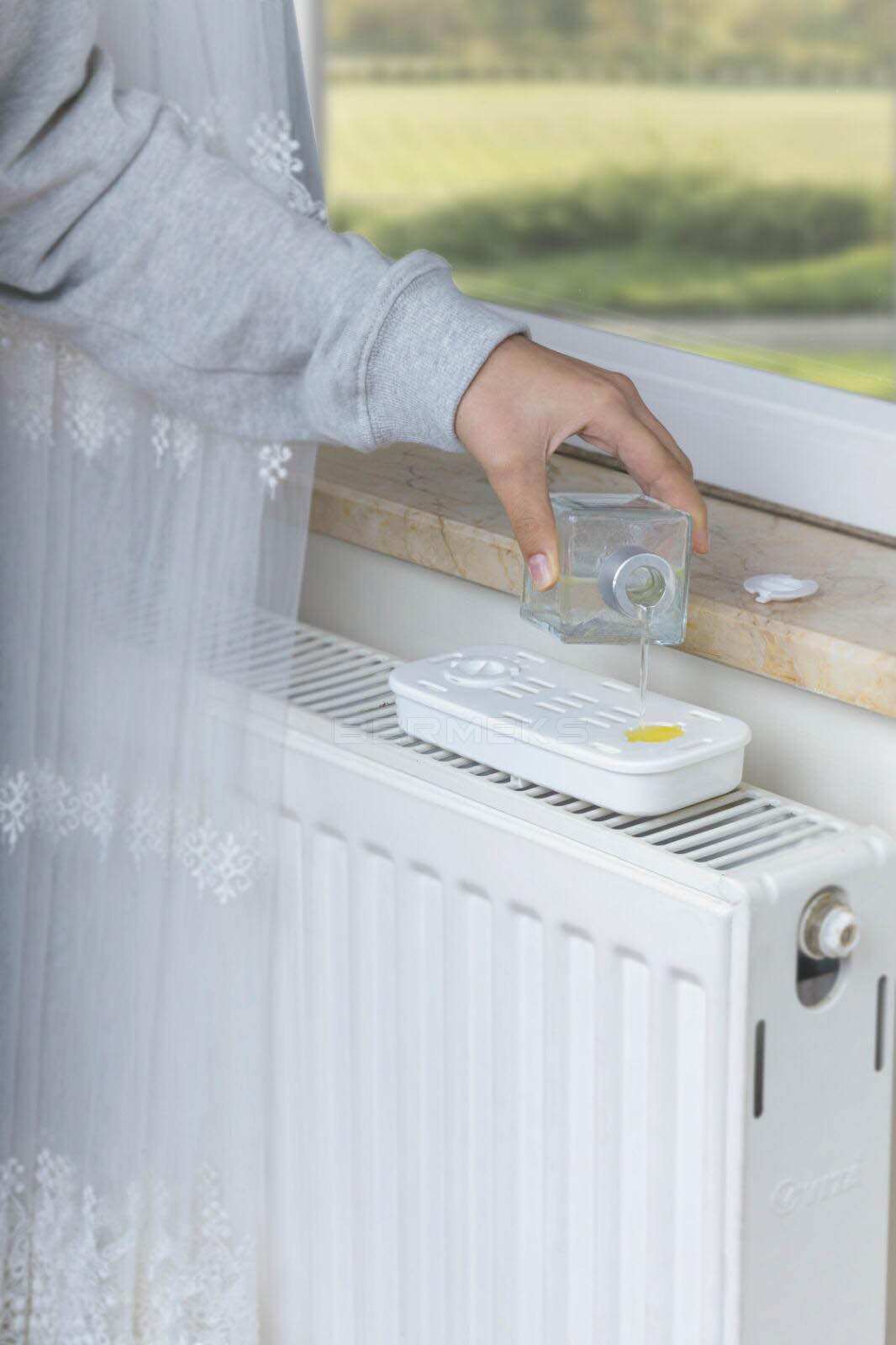 Radiator luftfugter vandbeholder med parfume kammer fordampe vand til dit værelse med metalkonduktorsæt  of 2