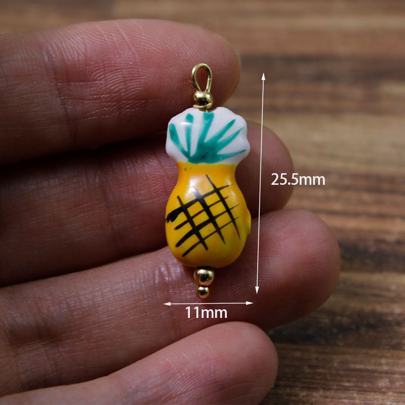 2Pcs/Lot Painted Handmade Ceramic Tulip/Tropical Fish Pendant Beads/Animal Charms/Steel Eye Pin DIY Necklace Earring Accessories: Black Gun Plated