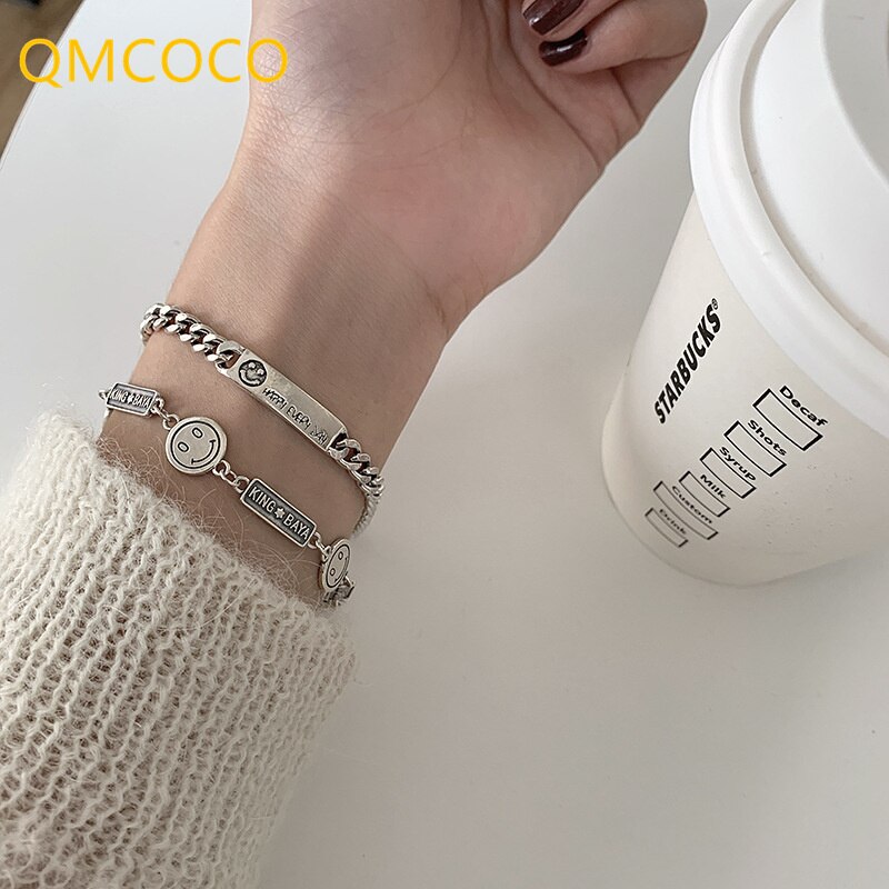 QMCOCO Silber Farbe Partei Armbänder Für Frau Vintage Lächeln Gesicht Platz Buchstaben Thai Silber Geometrische Handgemachten Schmuck