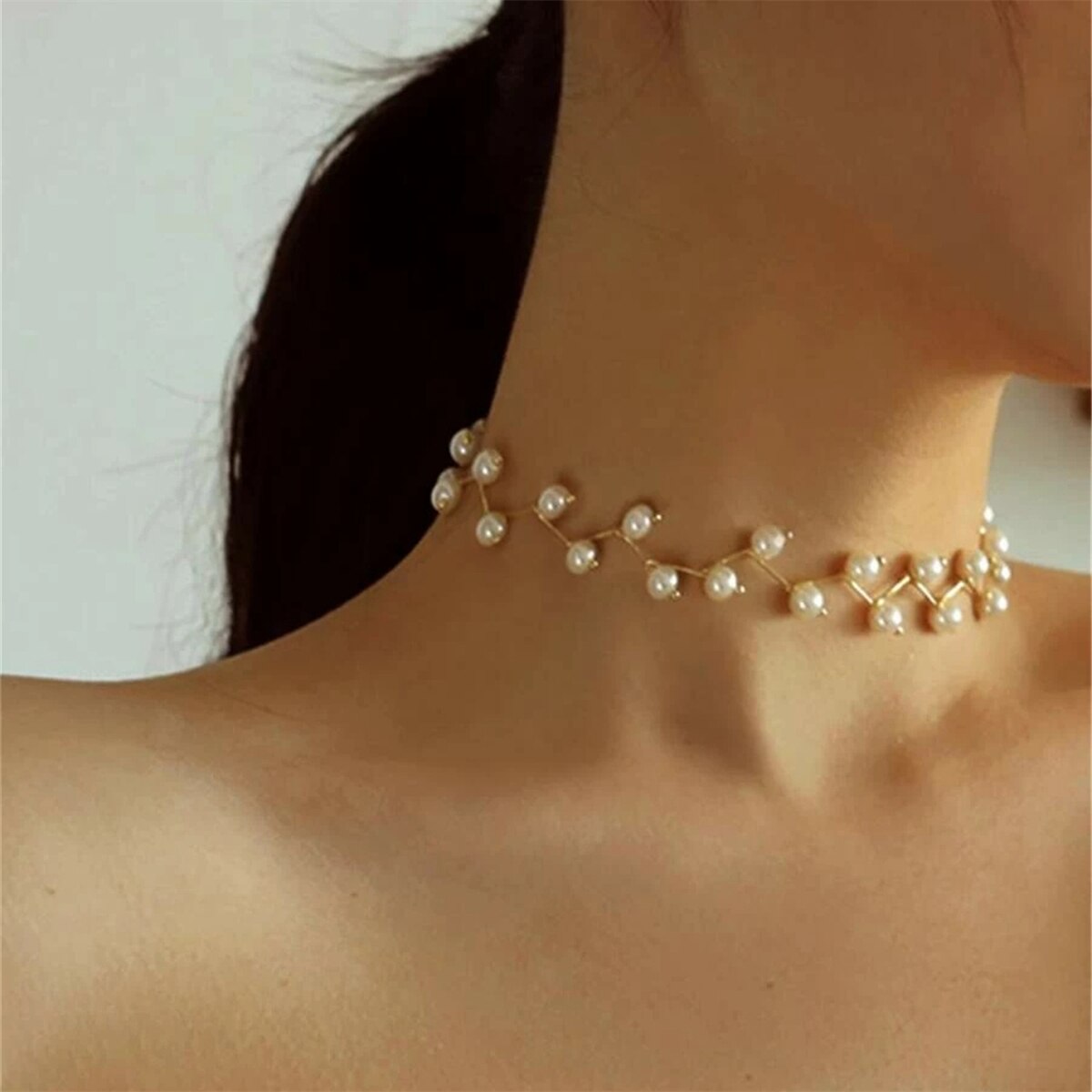 Trendy butterfly tassel necklace hollow collarbone chain simple women's temperament jewelry collares para mujer collares