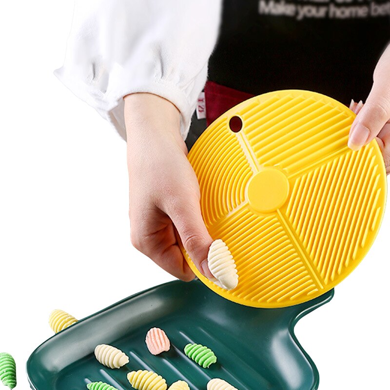 Kitchen Manual Pasta Maker Pasta Mold Macaroni Board Chinese Noodles Machine Noodle Cutter Pasta Tools Kitchen Gadgets