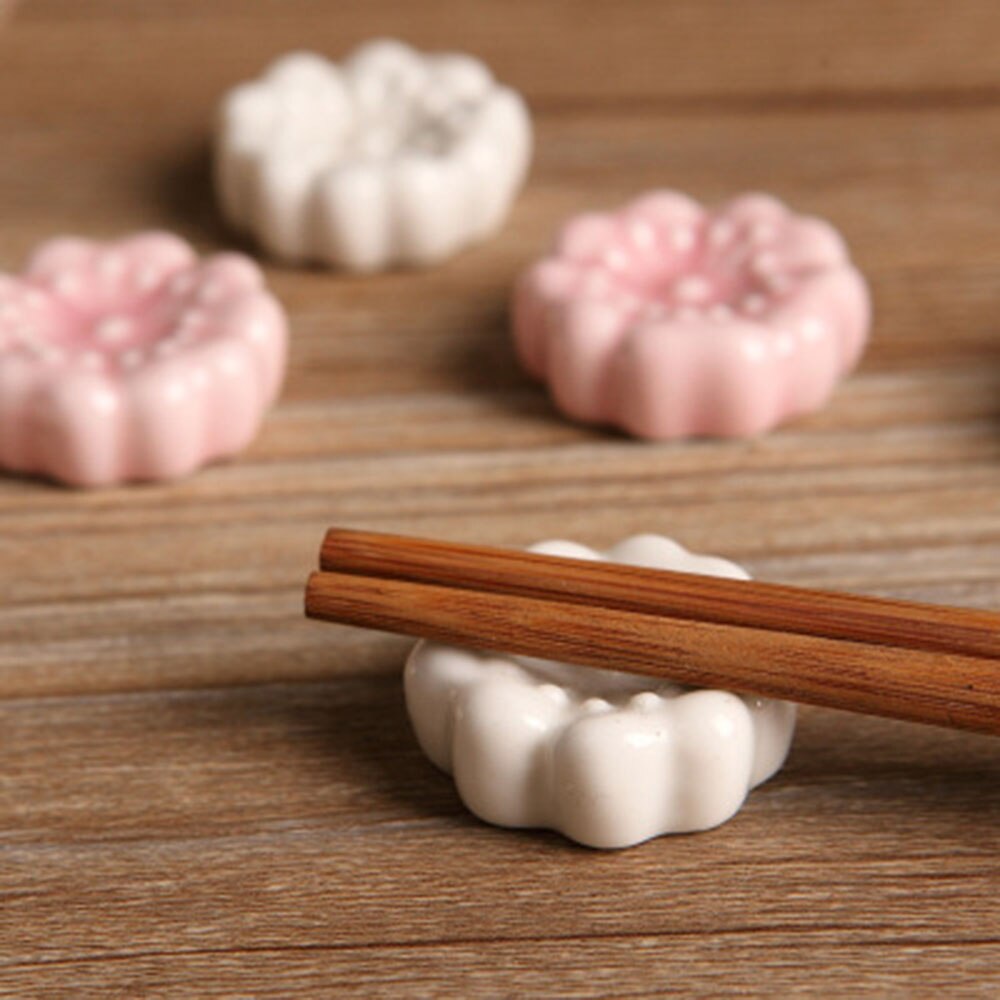 19 Styles Chinese Ceramic Chopsticks Holder Cartoon Animal Chopsticks Mat Home Kitchen Tableware Decoration Tools: 9
