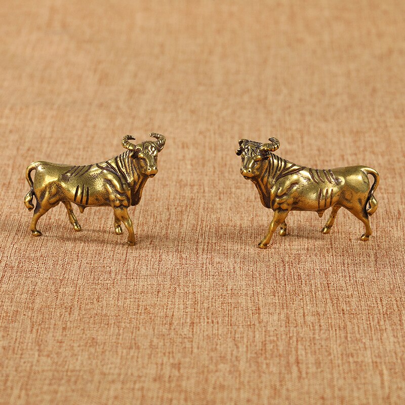 MIni 2pcs Brass Buffalo Statue Cute Bull Figure Props Sculpture Home Office Party Bar Desk Decoration Ornament Funny Toy