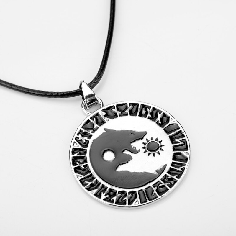 Viking Amulet Wolf Necklace Yin Yang Sun Moon Rune Pendant Necklace Rope Chain Coin Jewelry Colars Men
