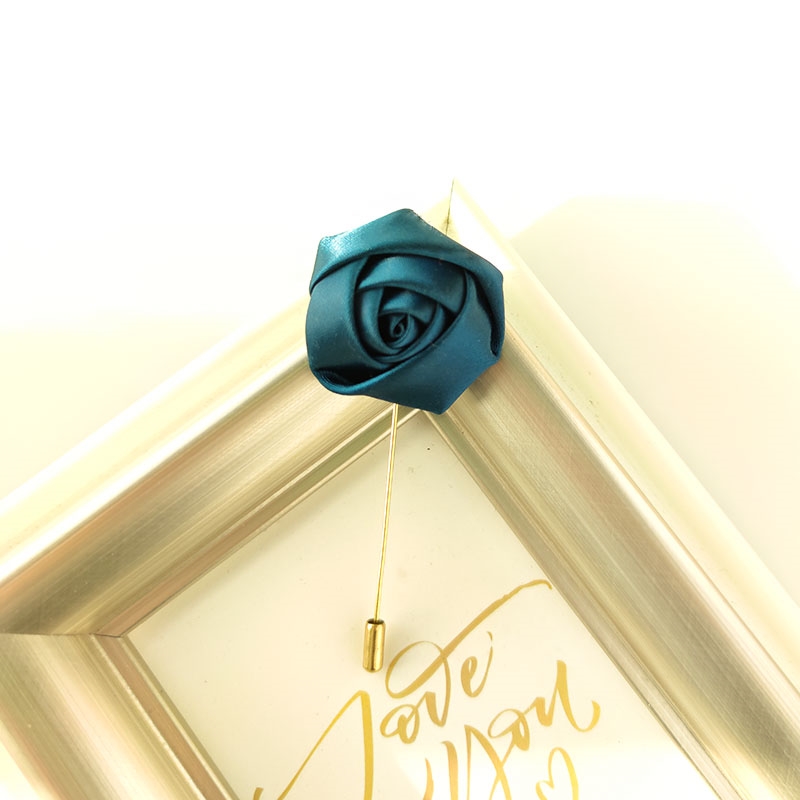 Alfileres Boutonniere para novio para hombre, ramillete de boda, broche para mujer, flores, rosas, ojal de seda para padrino de boda, accesorios para traje de matrimonio, graduación A: Gris
