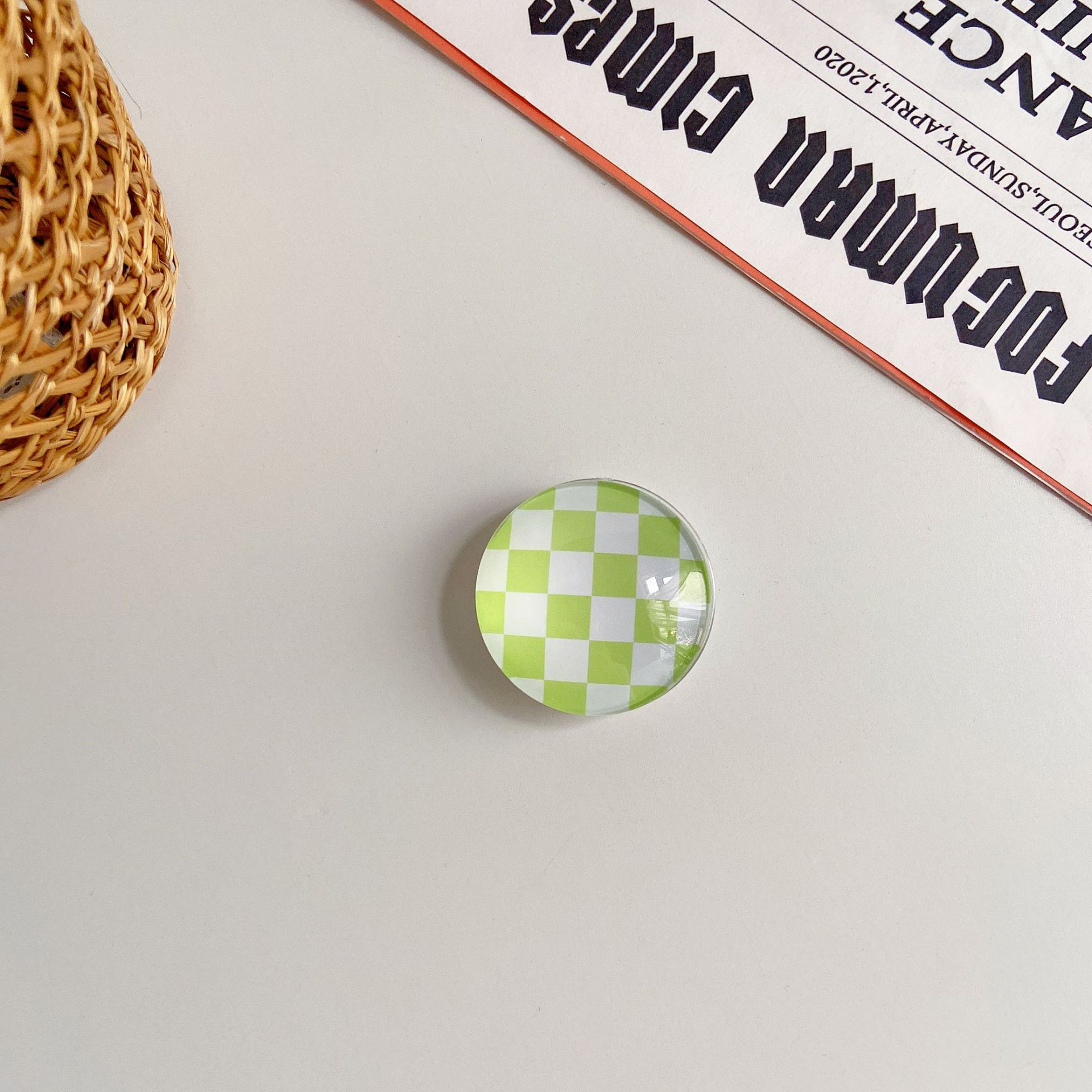 eins Korea Epoxid Ball Griff Tok Halterung Für praktisch fallen Schwarz und Weiß Schachbrett Erde Mond Bälle Griptok Ring Halfter: Grün überprüfen