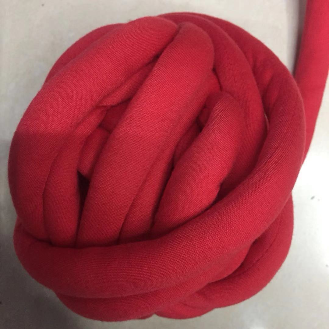 Super skrymmande arm stickning ull roving stickad filt tjockt ullgarn super tjockt garn för stickning / virka / matta / hattar: Röd
