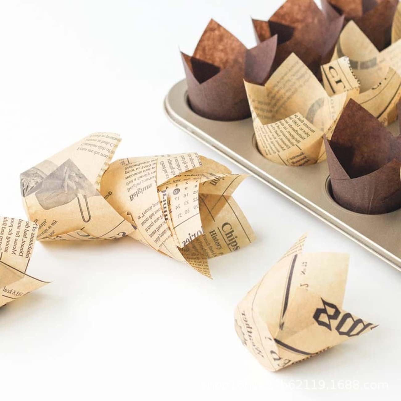 40/100/200 Stück Tulpen-Cupcake-Einlagen, Muffin-Cupcake-Papierverpackungen mit Golddruck, Backbecherhalter für Hochzeit, Geburtstag