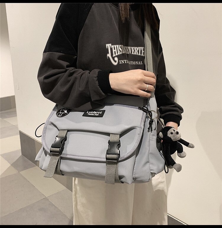 Original Messenger Bag Brand Japanese Shoulder Bag Ins Simple Student Class Bag Female Casual Shoulder Bag: blue-Pendant