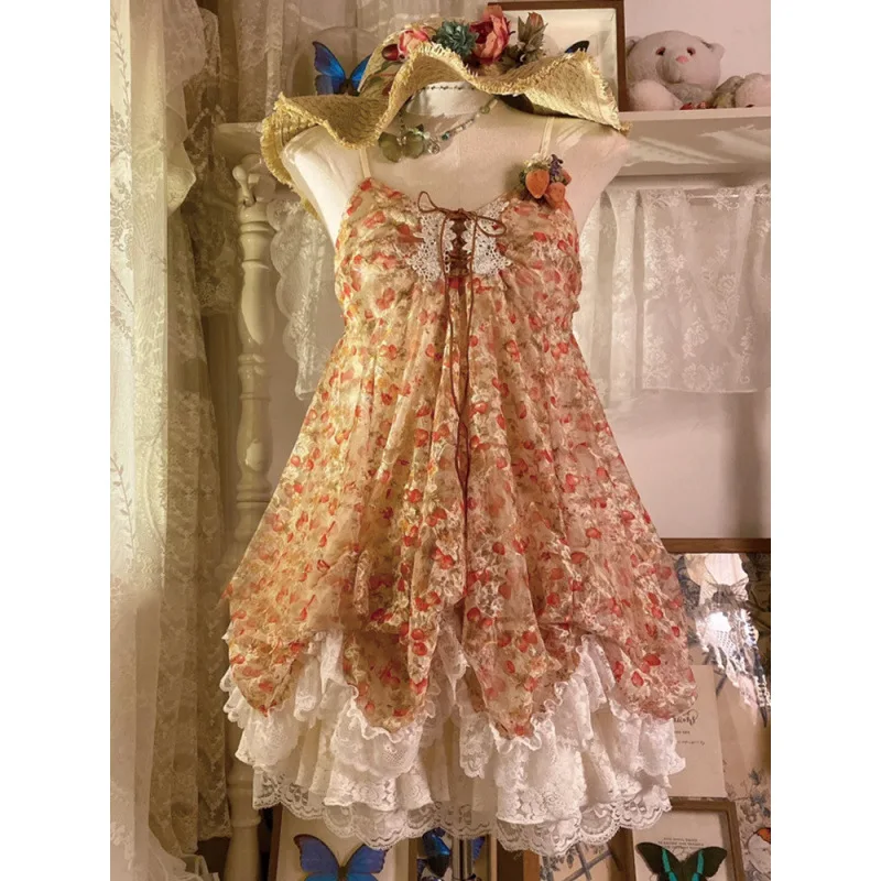 Entzückendes süßes Mädchen-Kleid mit Erdbeer-Blumenknospen, Spitzen-Minirock, trägerloses Kleid, Rundhalsausschnitt, keine Ärmel, chinesische AE Stock