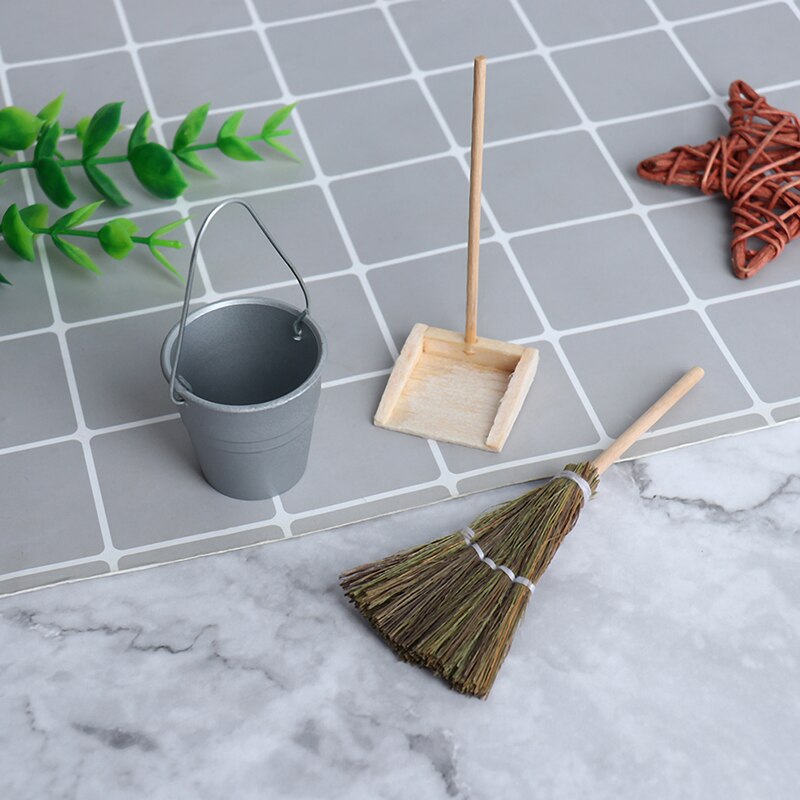 1:12 dukkehus miniature kost støvbræt / moppespand sæt dukkehus rengøringsværktøjssæt klassisk legetøj foregiver legemøbler legetøj