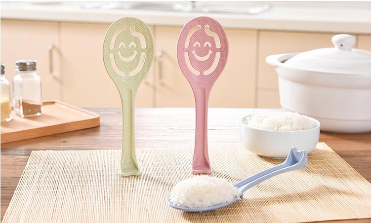 1PC Kitchenware Dining Stalk Smiling Face Non-stick Spoon Egg Divider Plastic Spatula Rice Spoon Tablespoons OK 0865