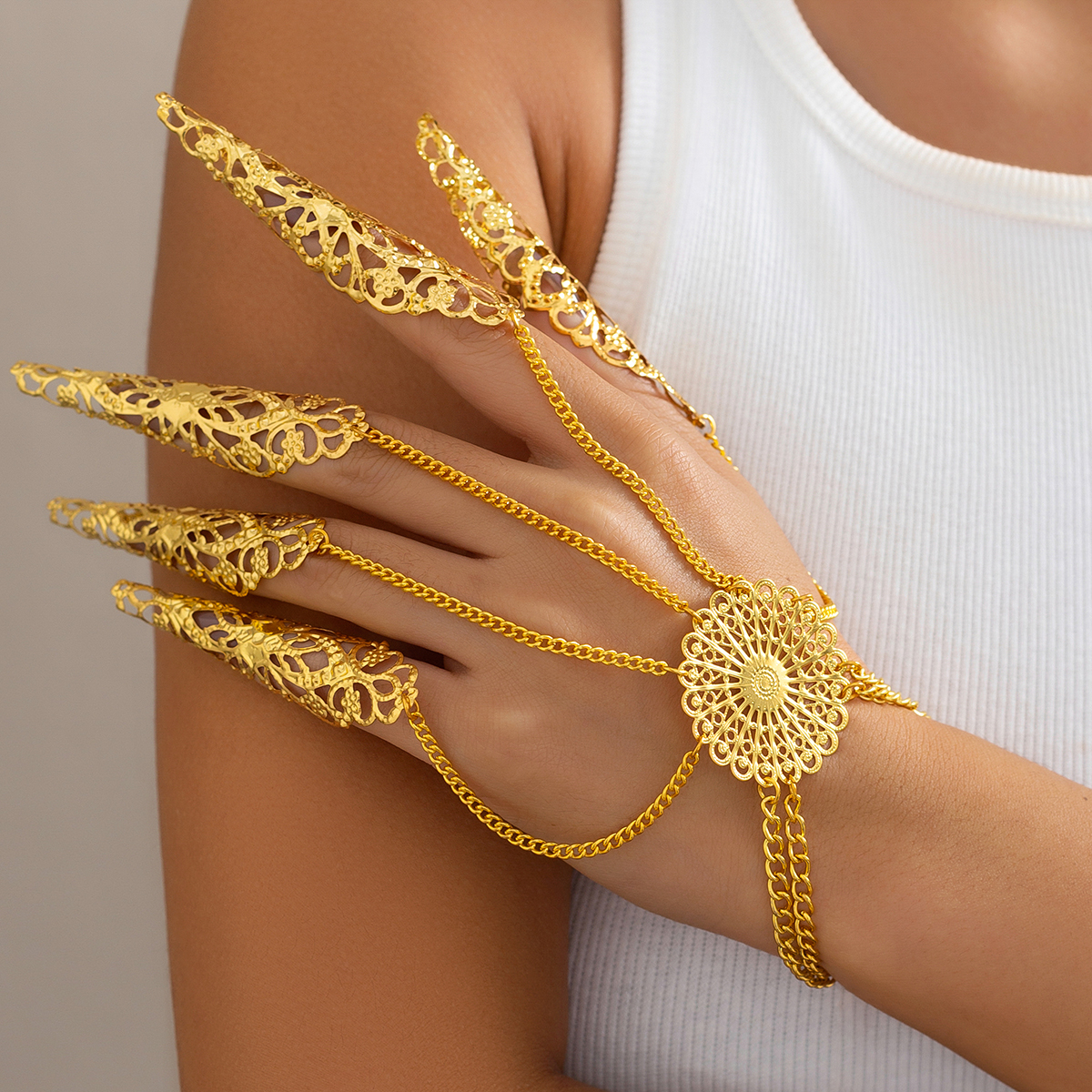 Vintage Goth Dubai Indian Hollow Finger Pols Chain Armbanden voor Vrouwen Wo Bridal Punk Nail Ringen Armband Cosplay Hand Sieraden: Hot Stamping