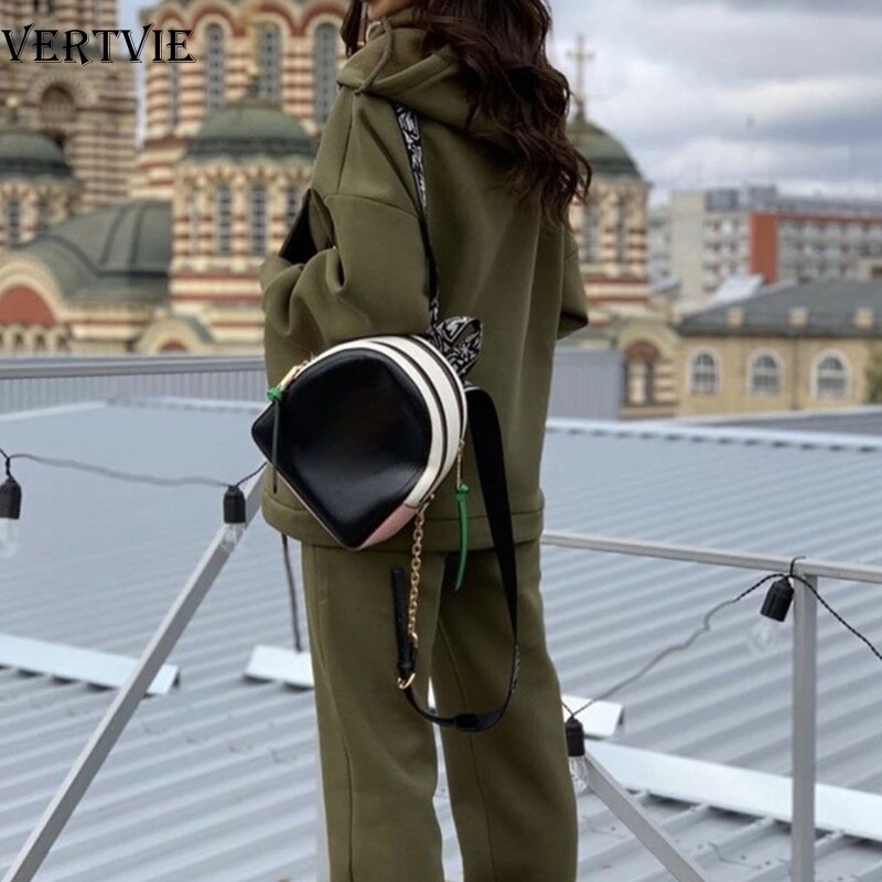 Conjunto de dos piezas de chándal de otoño para mujer, Sudadera con capucha y pantalones de gran tamaño, traje deportivo Casual de invierno, conjunto de mujer de 2 piezas