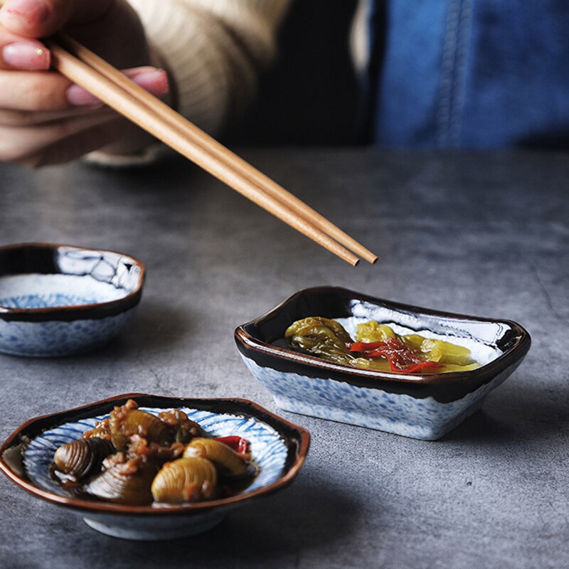 Japanese Retro Ceramic Sauce Dish Pickle Plate Kitchen Geometric Pattern Soy Sauce Dishes Small Fruit Dessert Snack Sushi Plates