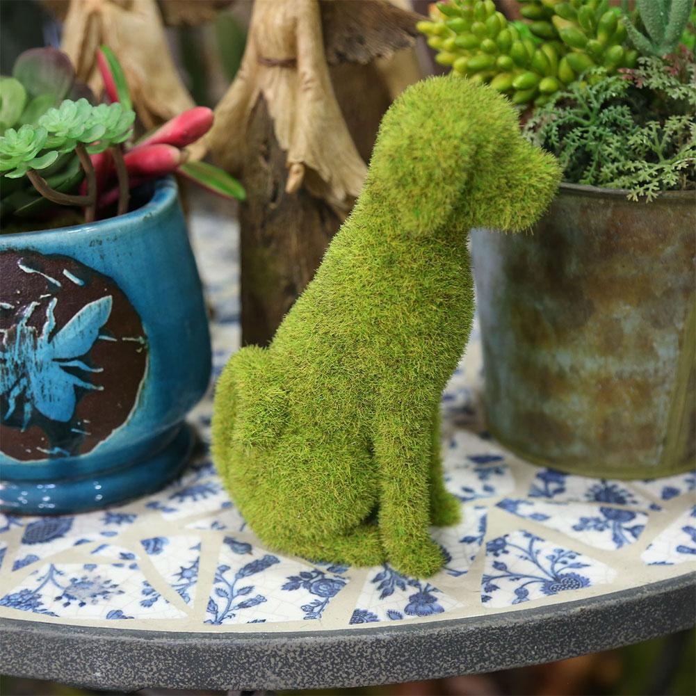 Decorative Peeing Dog Topiary Flocking Dog Sculptures Statue Without Ever a Finger to Prune or Water Decorative Pet Garden Decor