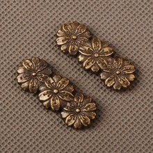 Delicate Flower Pattern Sword Fittings Alloy Menuki for Japanese Samurai Katana or Wakizashi or Tanto Special Metal Crafts