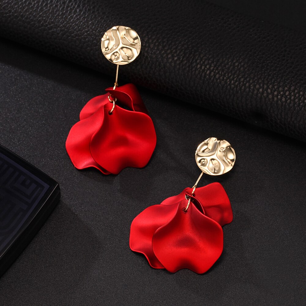 Erklæring rød blomst kronblad klip på øreringe til kvinder fest ørering til kvinder smykker: F