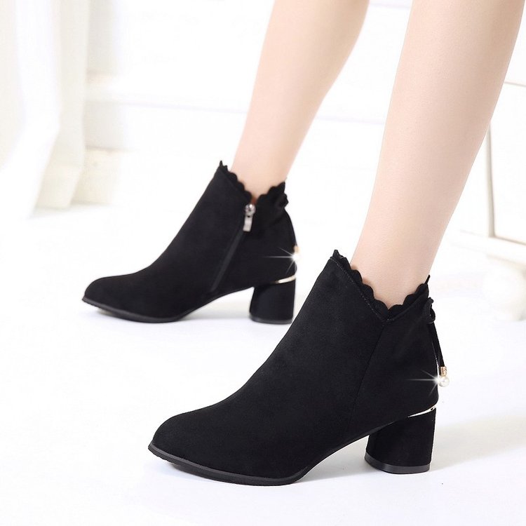 Bottes Martin à talons hauts en dentelle épaisse et pointue pour femme, style d'hiver: black / 39