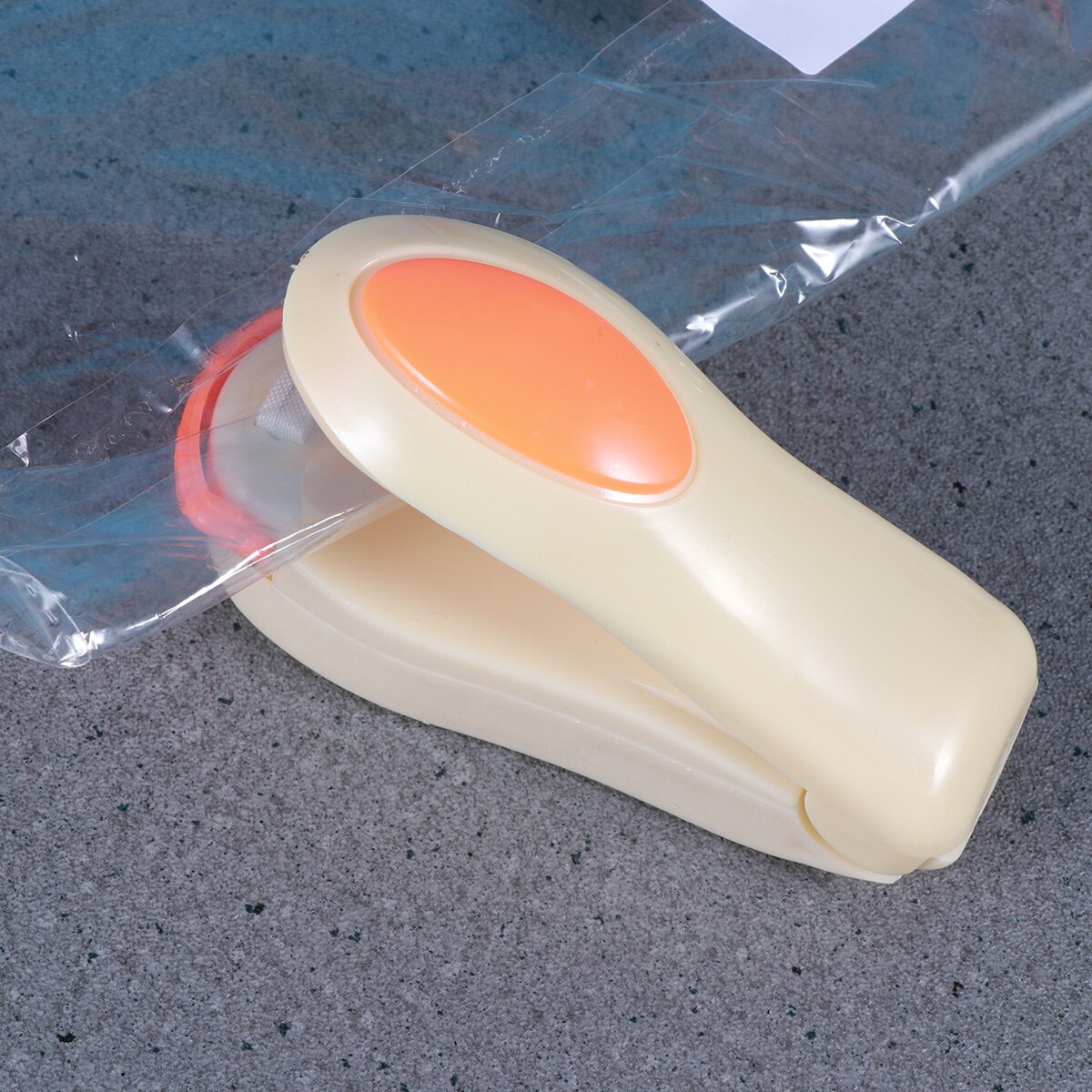 1 st Mini Draagbare Warmte Sluitmachine Impuls Sealer Seal Verpakking Plastic Zak Kit Tools (Willekeurige Kleur)