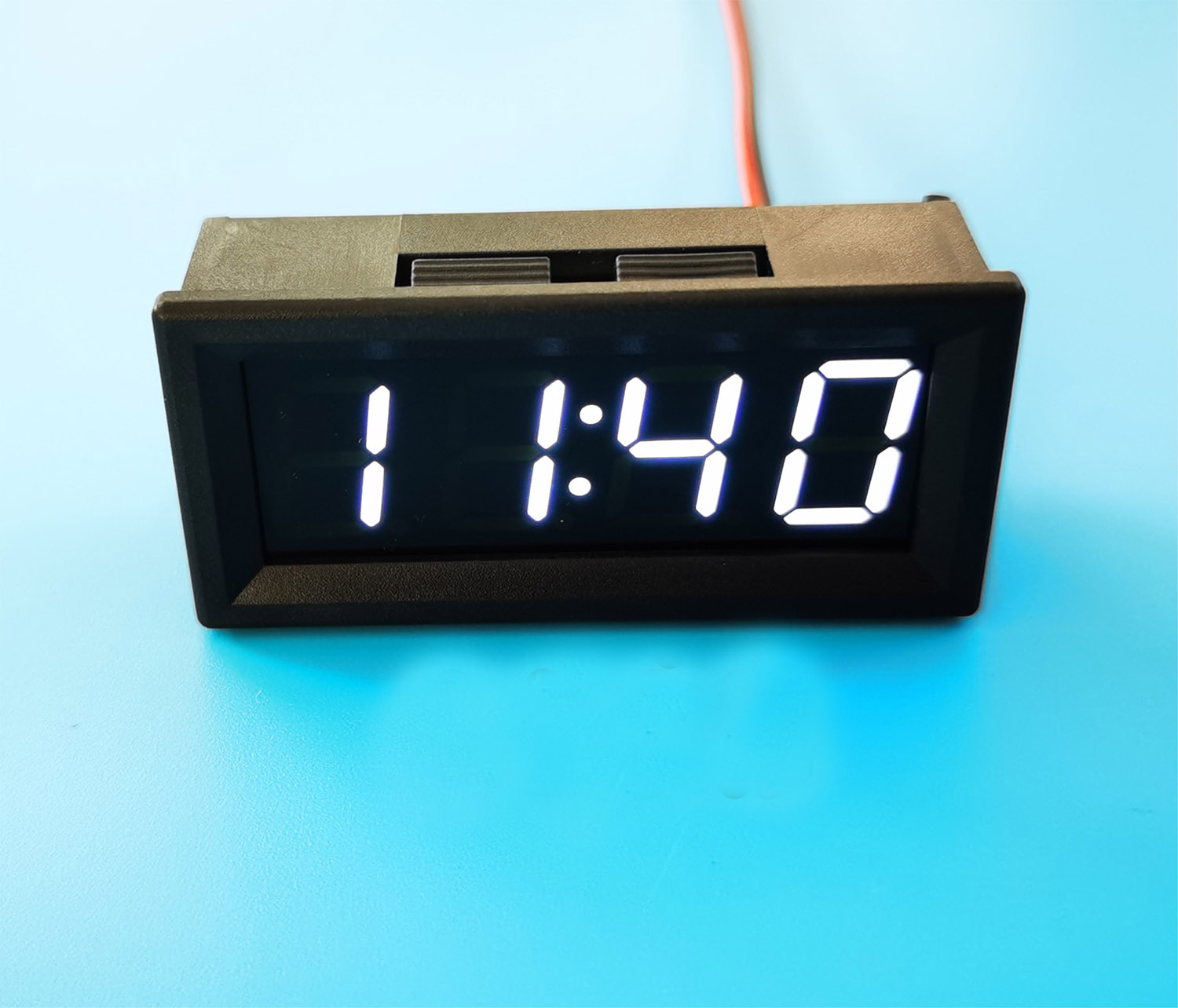WiFi Clock 0.56 LED Digital Tube Electronic Clock Wireless Network Automatic Timing Time Display 12/24 Hours 5V 12V CAR: Silver