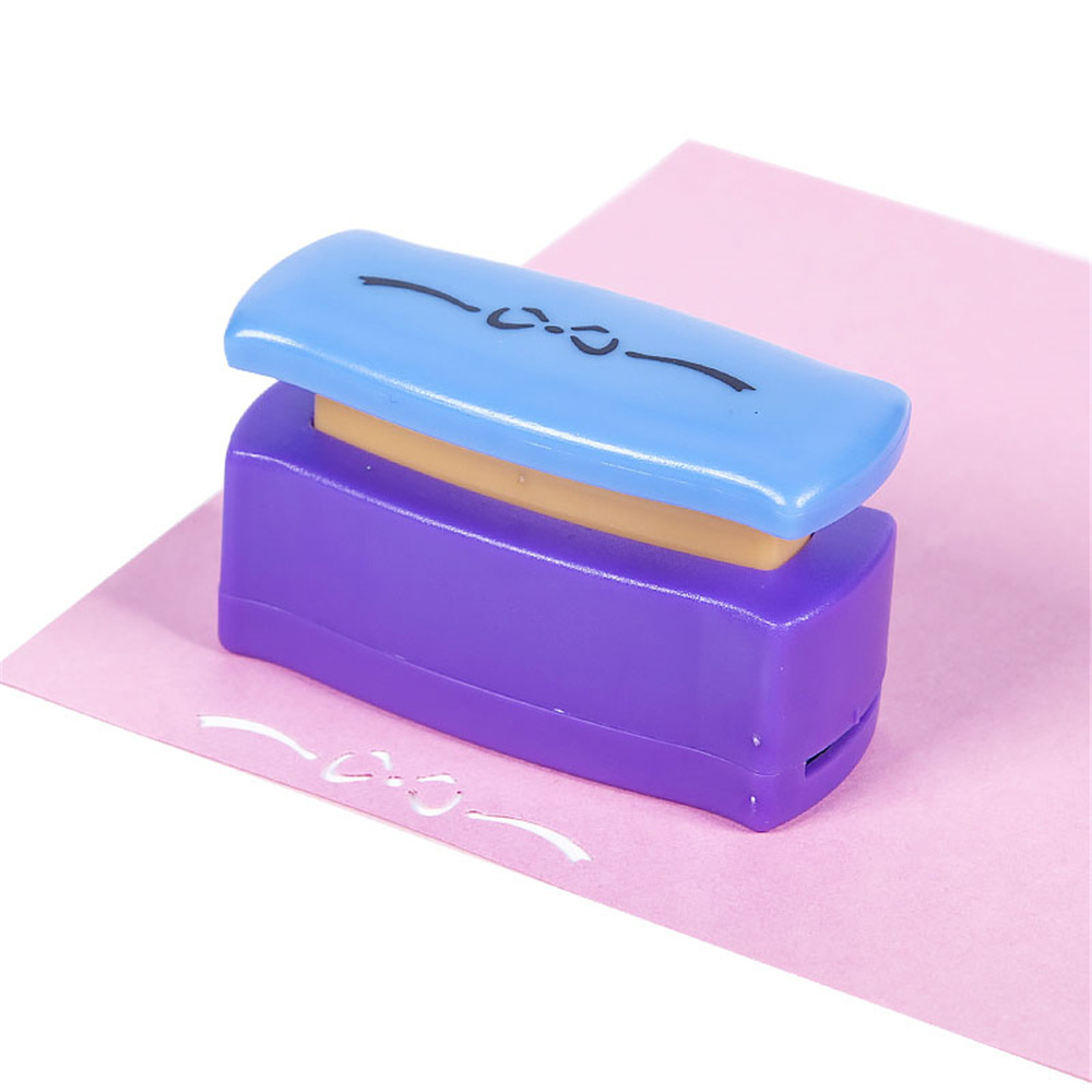 Mini Paper Craft Puncher Hole Punch Shaper For DIY Greeting Card Random Color 1Pc