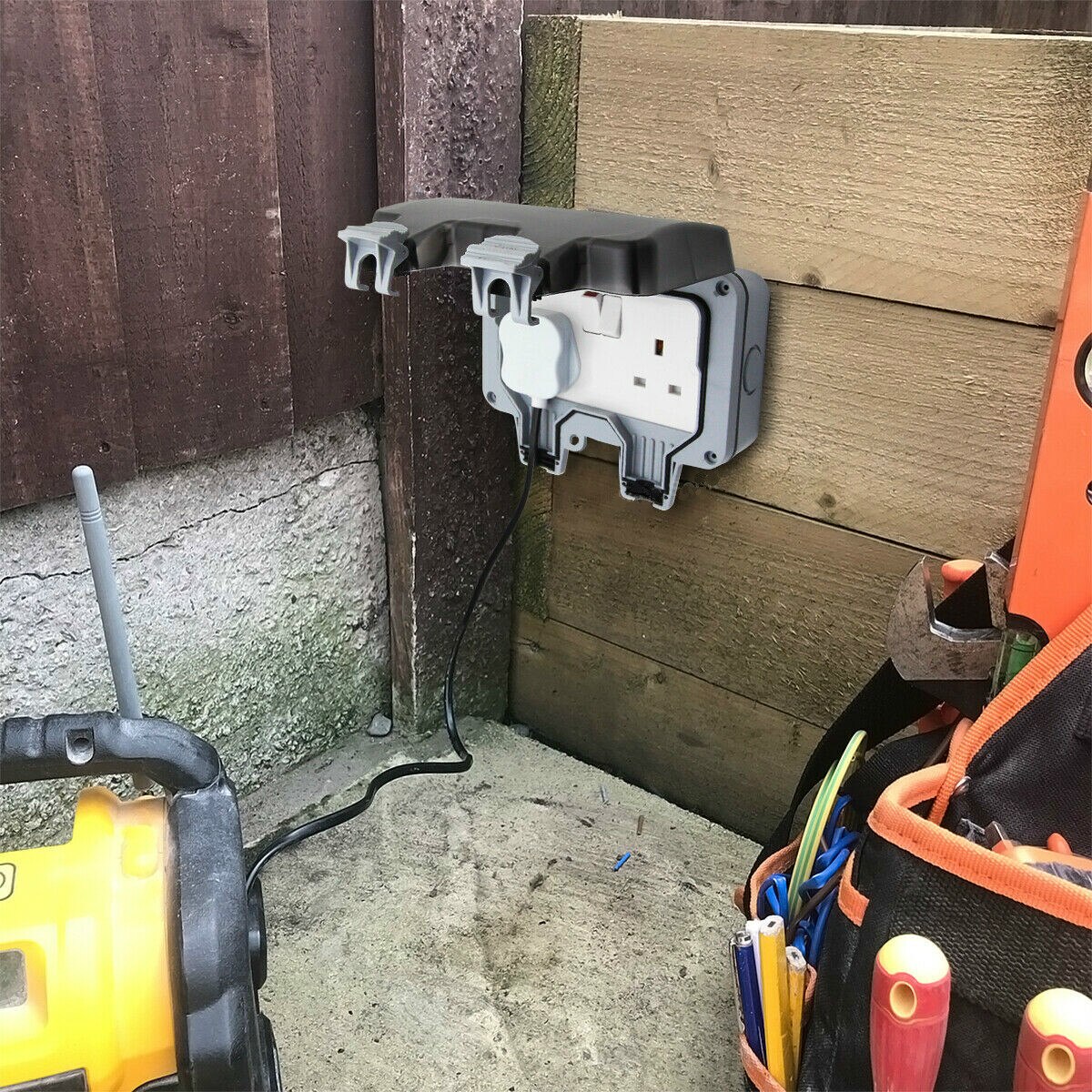 Utomhus 13a 2 gäng 3 hål vattentät storm switched socket box  ip66 vägguttag skydd box box utan stickpropp utomhusbruk