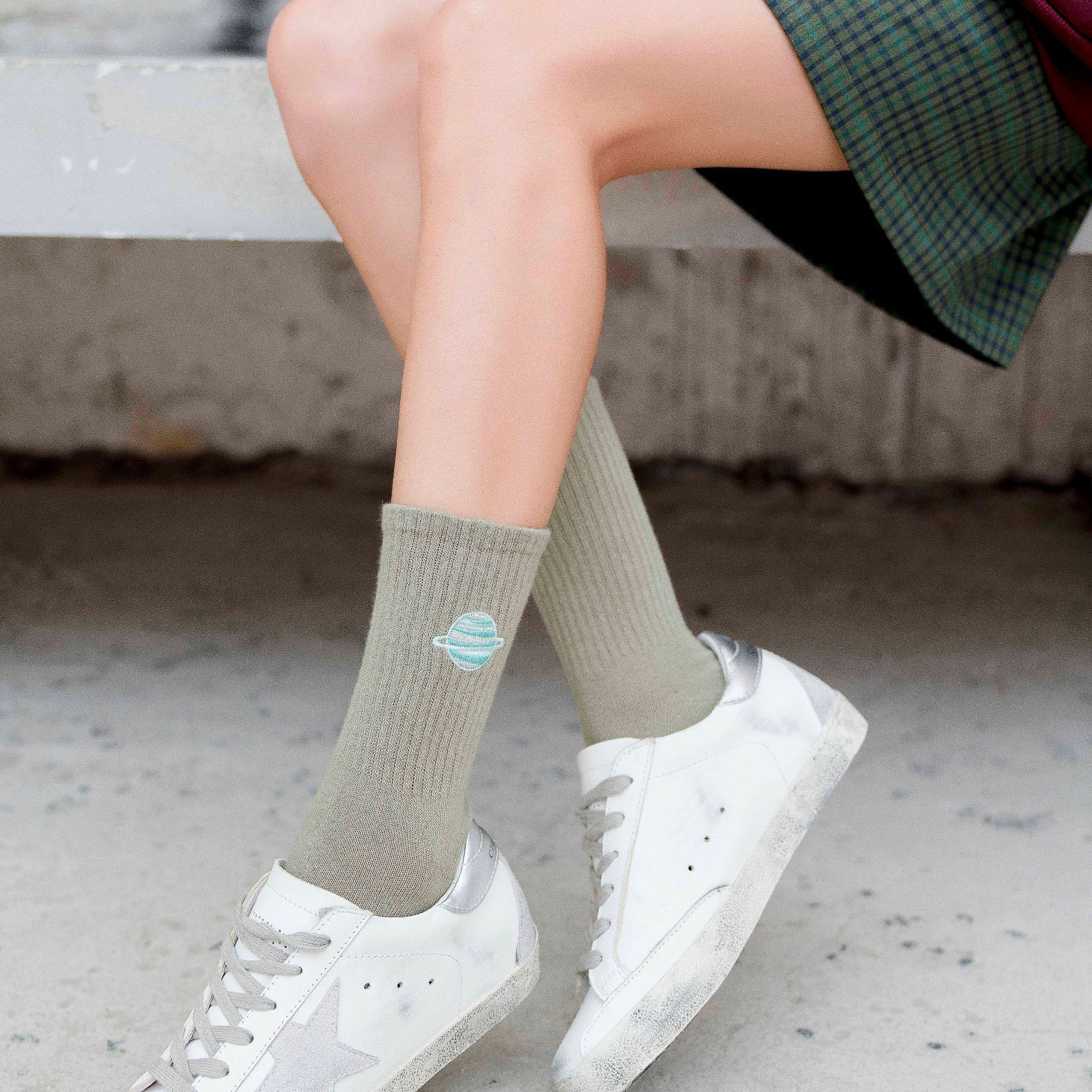 Chaussettes brodées de la série Planet, couleur Pure, pour Skateboard, sport, tendance