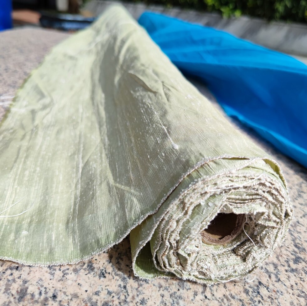 Skräddare butik färgförändrande siden dubbelpalats tyg shantung siden rått siden thai siden bra lustar dupion tyg röd lila färg: Liam grön